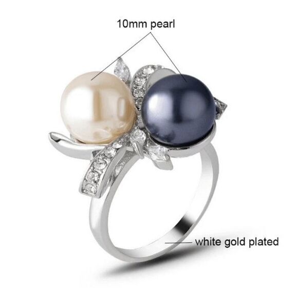 WHITE GOLD DIAMOND PEARL BOW RING - Picture 5 of 6